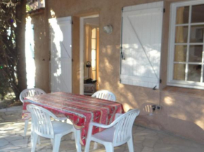 Mas avec 3 chambres, jardin, piscine, tennis et proche plage à La Croix-Valmer - FR-1-100-152